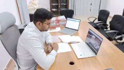 గద్వాల్: గ్రామ పరిపాలన పరీక్ష ఏర్పాట్లపై సిసిఎల్ఏ సెక్రటరీ నవీన్ వీడియో కాన్ఫరెన్స్లో పాల్గొన్న:కలెక్టర్ బిఎం సంతోష్ కుమార్