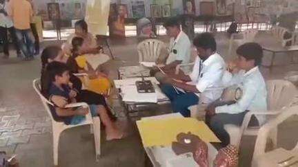 பவானி: அரசு பெண்கள் மேல்நிலை பள்ளி வளாகத்தில் நம்ம ஊர் ஓவிய கண்காட்சி ஏராளமான வந்து கண்டு மகிழ்ந்தனர்