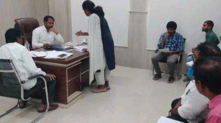 జనగాం: LRS దరఖాస్తుల ప్రక్రియ త్వరగా పూర్తి చేయాలి: జిల్లా అదనపు కలెక్టర్ పింకేష్ కుమార్