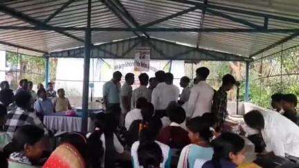 বিনপুর ২: পশ্চিমবঙ্গ আদিবাসী কল্যাণ সমিতির উদ্যোগে চাকাডোবাতে আয়োজিত হল কেরিয়ার গাইড সম্পর্কিত আলোচনা ও কৃতি পড়ুয়াদের সংবর্ধনা
