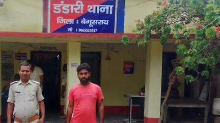 डंडारी: पुलिस ने महनपुर वार्ड संख्या 2 से आपराधिक धमकी के मामले में एक अभियुक्त को किया गिरफ्तार