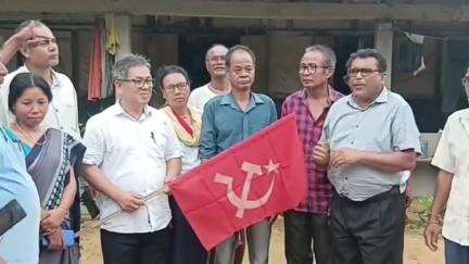 পানিসাগর: পিপলাছড়া এলাকায় তিপ্রামথা দল ত্যাগ করে ১৪ জন ভোটারের CPIM দলে যোগদান