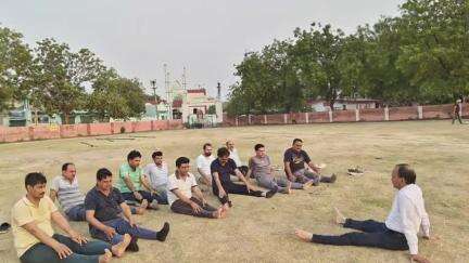 भादरा: भादरा के खेल स्टेडियम में योग अभ्यास कार्यक्रम का हुआ आयोजन