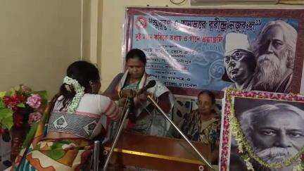 হলদিয়া: হলদিয়া মঞ্জুশ্রী মোড়ে স্মার্ট প্রেসক্লাবের আয়োজনে অনুষ্ঠিত হলো স্মরণে ও অনুভবে  রবীন্দ্র নজরুল উপস্থিত হলদিয়া বিধায়িকা