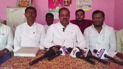 నారాయణ్​ఖేడ్: జహీరాబాద్లో రేవంత్ రెడ్డి సభ అట్టర్ ఫ్లాఫ్: నారాయణఖేడ్లో మాజీ ఎమ్మెల్యే భూపాల్ రెడ్డి విమర్శ