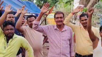 जामा: जामा चौक पर शौचालय रहने की बावजूद उपयोग नहीं होने के कारण लोगों ने किया विरोध प्रदर्शन #jansamasya