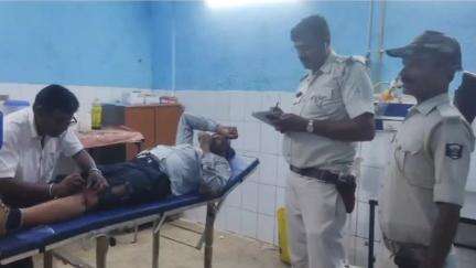 सिमरी बख्तियारपुर: भौरा बायपास के पास तेज रफ्तार हाइवा ने बाइक सवार को मारी टक्कर, हुआ जख्मी
