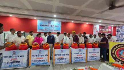 सरायकेला: अग्रसेन ठाकुरवाड़ी भवन में आयोजित दिव्यांग शिविर में ADC, DSO, BDO एवं CO सरायकेला ने की शिरकत