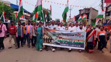 গোপীবল্লভপুর ১: ভারতীয় সেনাবাহিনীর অপারেশন সিন্দুর এর সফলতা নিয়ে গোপীবল্লভপুর বাজারে তিরঙ্গা যাত্রা করল গোপীবল্লভপুর ব্লক বিজেপি