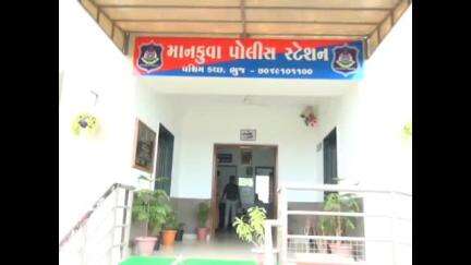 ભુજ: કેરામાં અગમ્ય કારણે યુવાને ગળેફાંસો ખાઈ જીવાદોરી ટુંકાવી