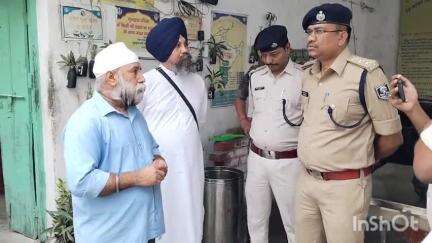 सासाराम: सासाराम के गुरुद्वारे में पहुंचे सदर एसडीपीओ और थाना अध्यक्ष