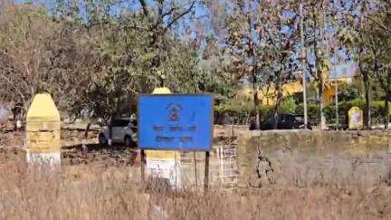 वैजापूर: लोणी खुर्द येथील बाजारातून महागडा मोबाईल लंपास,पोलिसांत गुन्हा दाखल