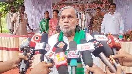 ଚମ୍ପୁଆ: କଣ୍ଡରା ହାଟ ପଡିଆରେ ବୈତରଣୀ ବଞ୍ଚାଅ ଆନ୍ଦୋଳନରେ ସାମିଲ ହୋଇ ପ୍ରତିକ୍ରିୟା ରଖିଲେ ପରିବେଶବିତ ପ୍ରଫୁଲ୍ଲ ସାମନ୍ତରା