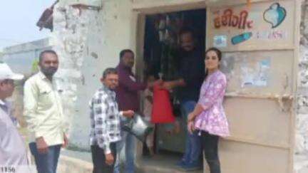 વિસાવદર: વિસાવદર તાલુકા નાં વીરપુર ગામની tdo સાહેબ દ્વારા ગ્રામપંચાયત જાહેર સ્થળો વિઝીટ કરી હતી