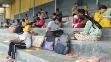 সাব্রুম: বিদ্রোহী কবি কাজি নজরুল ইজলামের জন্মদিন উপলক্ষ্যে সাব্রুম মেলার মাঠে বসে আঁকো প্রতিযোগিতা অনুষ্ঠিত হয়