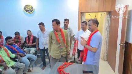 সৰুপথাৰ: সৰুপথাৰত বিধায়ক বিশ্বজিত ফুকনৰ উপস্থিতিত প্ৰায় শতাধিক লোকৰ বি জে পি দলত যোগদান