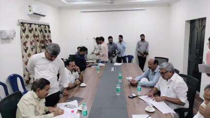 పాణ్యం: కడప మహానాడుకు జనసమీకరణపై సమీక్ష పై ఉమ్మడి జిల్లా,టిడిపి సీనియర్ నాయకులు గౌరవ వెంకటరెడ్డి  సమావేశం