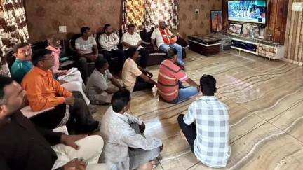 ગોધરા: જિલ્લા સાંસદ રાજપાલસિંહ જાદવે કરોલી ખાતે PM મોદી નો મન કી બાત કાર્યક્રમની હાર્યો હતો