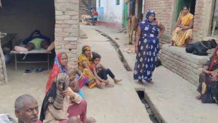 PHD विभाग के पदाधिकारी AC चेंबर में बैठकर नल जल योजना लागू नहीं अच्छी तरह से करा रहे हैं। ग्रामीण पानी के लिए तरस रहे है