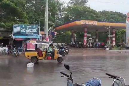 జిల్లాలో అత్యధికంగా తాళ్ళరేవు 16.4 మిల్లీమీటర్ల వర్షపాతం నమోదు