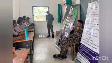 আলিপুরদুয়ার ১: সেনা বাহিনীতে যোগদানে আগ্রহ বাড়াতে শিলিগুড়ি আর্মি রিক্রুটিং অফিসের উদ্যোগে জংশন রেল স্কুলে ক্যারিয়ার কাউন্সিলিং