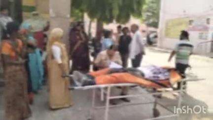 बांगरमऊ: उम्मरपुर बख्तौरी में पाइप लाइन बिछाने के दौरान हादसा, मशीन में दबकर ऑपरेटर की मौत, एक घंटे बाद शव निकाला गया
