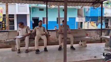 सिहोरा: एनएच 30 मनसकरा पेट्रोल पंप के पास ट्रक ने मारी टक्कर, बाइक सवार एक की मौत, दो घायल
