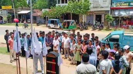 সাব্রুম: সিআইটিইউ সাব্রুম মহকুমা অফিসে উপজাতি ছাত্র ইউনিয়নের সাব্রুম মহকুমা কনভেনশন সংগঠিত করা হয়