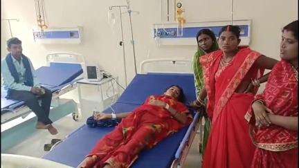 रंका: अंबेडकर टोला में बिजली का करंट लगने से ग्रामीण महिला गंभीर रूप से घायल