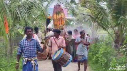 గజపతినగరం: దేవుపల్లి లో శ్రీ రాజరాజేశ్వరి దేవికి ఘటాలు, ప్రభలతో ఊరేగింపుగా వచ్చి మొక్కులు చెల్లించుకున్న భక్తజనం