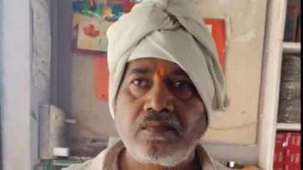 महरौनी: सौजना निवासी किसान ने अवैध तरीके से जमीन पर कब्जे के मामले में संबंधित लेखपाल पर लगाए कोरे कागज पर दस्तखत कराने के आरोप