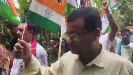 কদম: গজিশলাত ওলোৱা হয় ত্ৰিৰংগা যাত্রা, অংশগ্রহণ বিধায়ক মানৱ ডেকাৰ,বগীনদী মণ্ডল বিজেপিৰ সভাপতিৰ #OperationSindoor