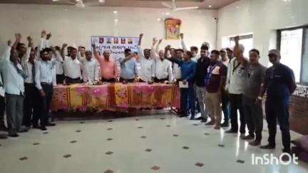 વઢવાણ: મહાદેવ હોલ ખાતે બહુજન સમાજ પાર્ટીની બેઠક યોજાઇ નેશનલ કો આેર્ડીનેટર,પ્રદેશ અધ્યક્ષ સહીતના આગેવાનો ઉપસ્થિત રહ્યા
