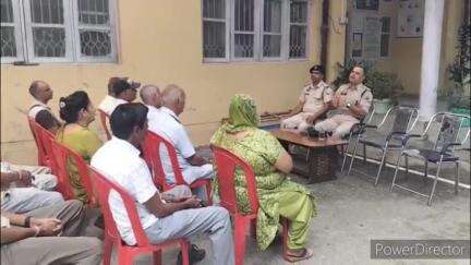 नादौन: नादौन पुलिस थाना में पुलिस पब्लिक कमेटी की बैठक का आयोजन, अतिरिक्त पुलिस अधीक्षक ने की अध्यक्षता