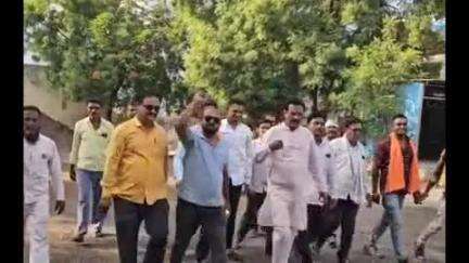 बुलढाणा: छत्रपतींचा अपमान करणाऱ्या शिवद्रोही संभाजी भिडेवर गुन्हा दाखल करून अटक करा- ठाकरे गट शिवसेना जिल्हा संघटक डॉ गोपाल बछीरे