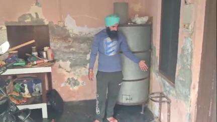 ਕਪੂਰਥਲਾ: ਹਨੇਰੇ ਦਾ ਫ਼ਾਇਦਾ ਚੁੱਕਦਿਆਂ ਚੋਰ ਬੰਦ ਘਰ ਚੋਂ ਖੜੀ ਸਕੂਟਰੀ, ਐਲ.ਸੀ.ਡੀ, ਲੈਪਟਾਪ ਤੇ ਹੋਰ ਸਮਾਨ ਚੋਰੀ ਕਰਕੇ ਫ਼ਰਾਰ