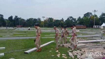 আলিপুরদুয়ার ১: প্যারেড গ্রাউন্ডে প্রধানমন্ত্রী নরেন্দ্র মোদীর জনসভা স্থল পরির্দশনে জেলা পুলিশ সুপার সহ পুলিশের দল,দেখা হলো নিরাপত্তা