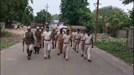 পাড়া: আনাড়া রেলওয়ে স্টেশনে আরপিএফ বাহিনীর "এলাকায় আধিপত্য অনুশীলন" কর্মসূচি পালন করা হলো