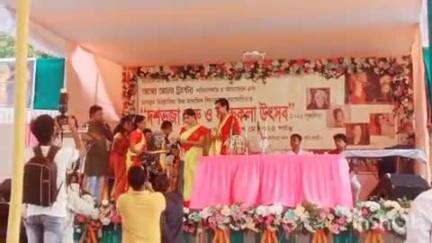 পুরুলিয়া ২: পুরুলিয়ার মানভূম ভিক্টোরিয়া স্কুলে দশভূজা চারু ও কারুকলা উৎসবের আয়োজন