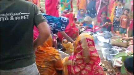 গোপীবল্লভপুর ২: প্রাচীন রীতি মেনে সাবিত্রী চতুর্দশীর পুজোয় মাতলেন গোপীবল্লভপুর ২ নম্বর ব্লকের মহাপাল সহ একাধিক গ্রামের৷ মহিলারা