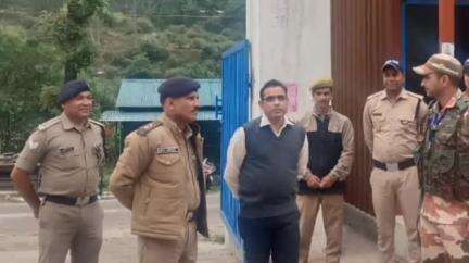 भटवाड़ी: सीओ उत्तरकाशी ने हिना पंजीकरण केंद्र का निरीक्षण किया, दिए व्यवस्थित पार्किंग व सुगम यात्रा के निर्देश