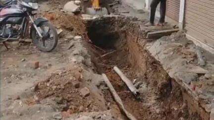 बासोदा: बासौदा के बरेठ रोड पर नाला निर्माण में बाधा बन रहे अतिक्रमण को हटाया गया