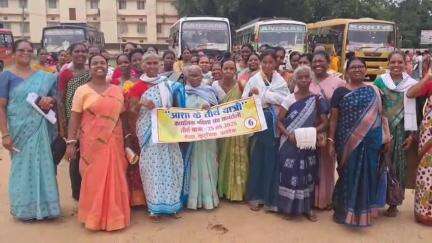 सिमडेगा: सामटोली पारिस की 450 मसीही महिलाएं फादर हेरमन रास्कार्ट की शहादत स्थल गेरदा के लिए रवाना