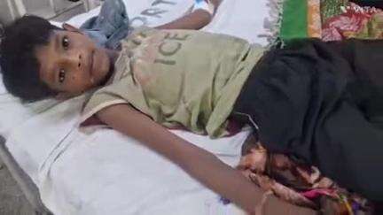 बागीदौरा: कलिंजरा बाय पास पर बाइक असंतुलित होने से 12 वर्षीय किशोर को लगी गंभीर चोट, एमजी अस्पताल में किया गया रेफर