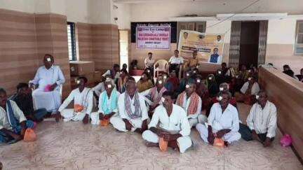 ಹೊಸಪೇಟೆ: ನಗರದಲ್ಲಿ ಕೂಡ್ಲಿಗಿ ತಾಲೂಕಿನ ವಿವಿಧ ಗ್ರಾಮದ ಹಿರಿಯ ನಾಗರಿಕರಿಗೆ,ಉಚಿತ ಕಣ್ಣಿನ ಶಸ್ತ್ರಚಿಕಿತ್ಸೆ
