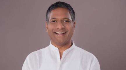 ಧಾರವಾಡ: ಧಾರವಾಡ ರೈಲು ನಿಲ್ದಾಣದ ಮುಖ್ಯದ್ವಾರದ ಮಧ್ಯಭಾಗದಲ್ಲಿ ಕನ್ನಡದಲ್ಲಿ "ಧಾರವಾಡ" ಎಂದು ತ್ವರಿತವಾಗಿ ನಮೂದಿಸುವಂತೆ ಶಾಸಕ ಅರವಿಂದ ಬೆಲ್ಲದ್ ಮನವಿ