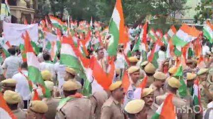 ઉધના: સુરતના અડાજણમાં ઓપરેશન સિંદૂર દરમિયાન પાકિસ્તાન ને જડબાતોડ જવાબ આપનાર સેનાના સન્માનમાં ભવ્ય તિરંગા યાત્રા યોજાઈ