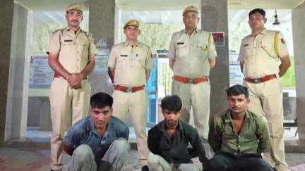 ब्यावर: रायपुर में जेसीबी से लटकाकर ड्राइवर से अमानवीय तरीके से मारपीट के मामले में पुलिस ने शेष 3 आरोपियों को किया गिरफ्तार