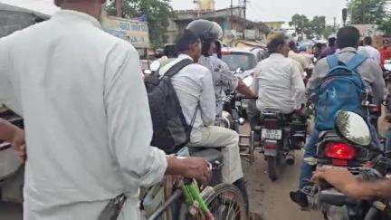 सिमरी बख्तियारपुर: रानीबाग ढाला के समीप लग रहा भीषण जाम, वाहन चालकों को होती है परेशानी #jansamasya