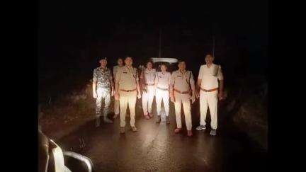 हुलासगंज: जिले के थानों में पुलिस का विशेष अभियान, वांछित और फरार 37 अभियुक्त गिरफ्तार
